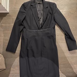 Club Monaco skirt suit size 4